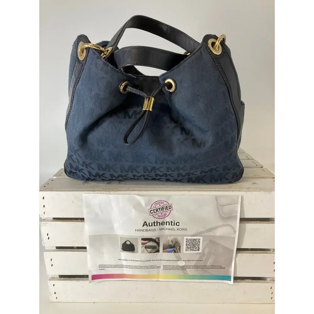 MICHAEL KORS LARGE NAVY CANVAS SIGNATURE PRINT SHOULDER BAG